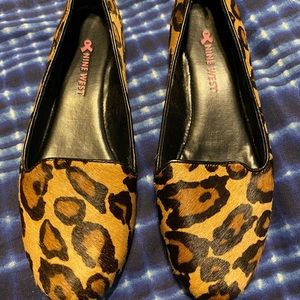 Nine west leopard flats size 6 1/2